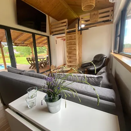 Nyaraló Drewniana Ostoja, Jacuzzi, Sauna, Basen - Na Wylacznosc
